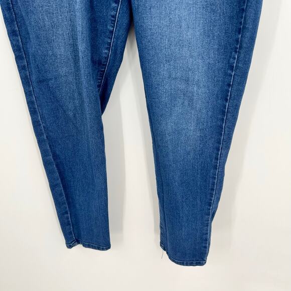 Democracy absolution plus size blue jeans pockets zip & button closure size 14 - Picture 5 of 7